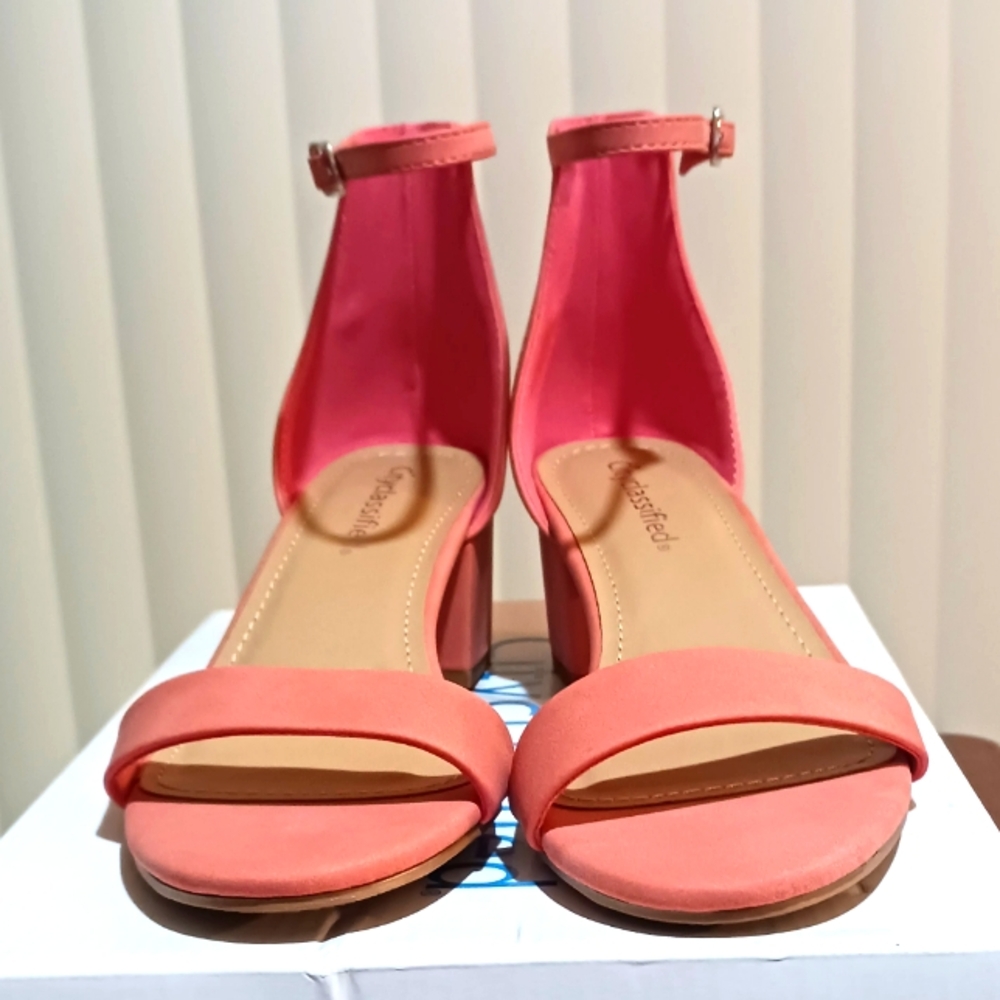 Women's Cityclassified Coral Open-Toe Ankle Strap Sandals Size 7.5 New In Box